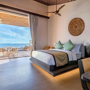Ocean Private Pool Residence Double Bedroom